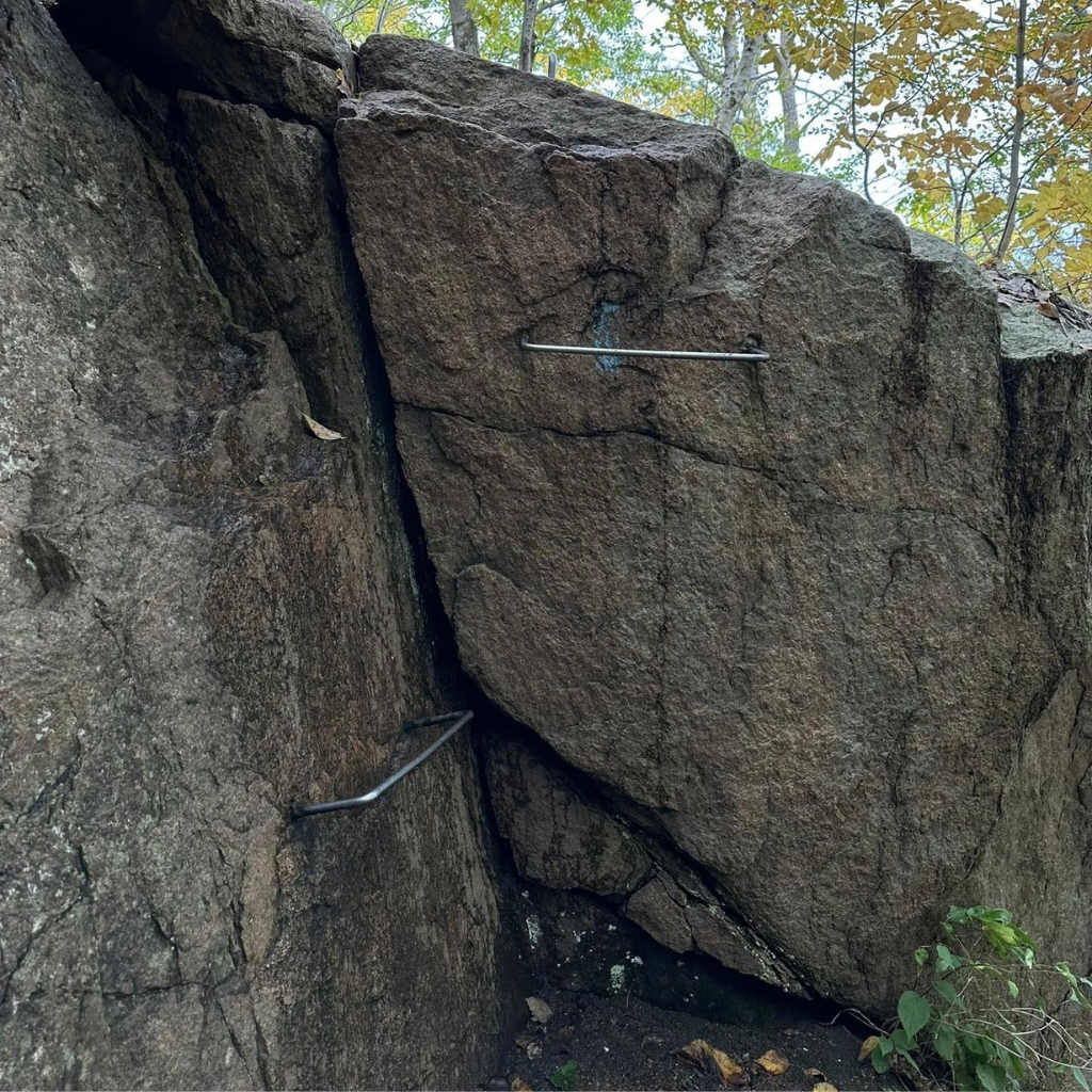 Picture of the first set of iron rungs on the Precipice Trail in Acadia National Park